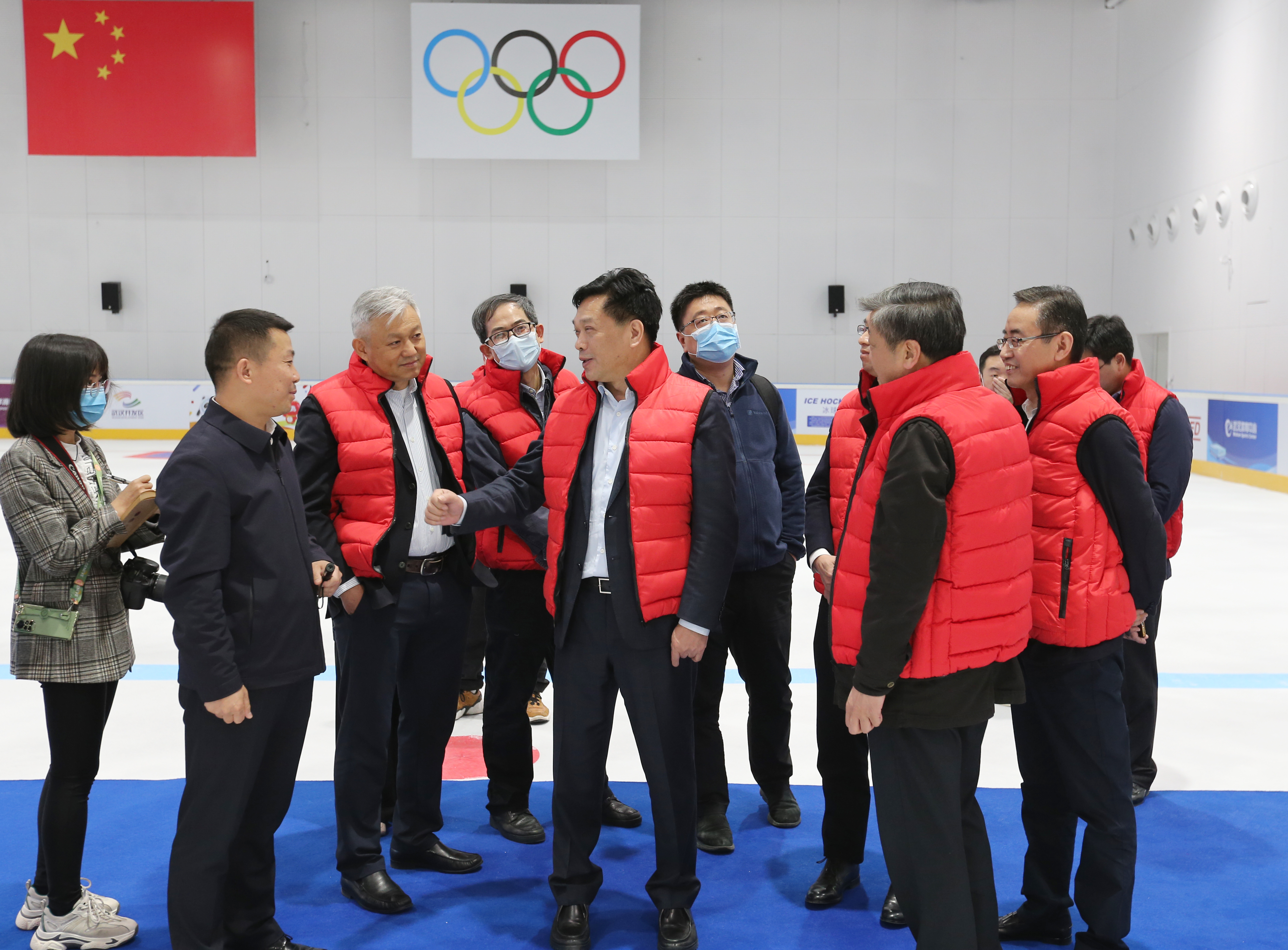 李建明調研武漢國際體育文化交流中心——冰場項目建設