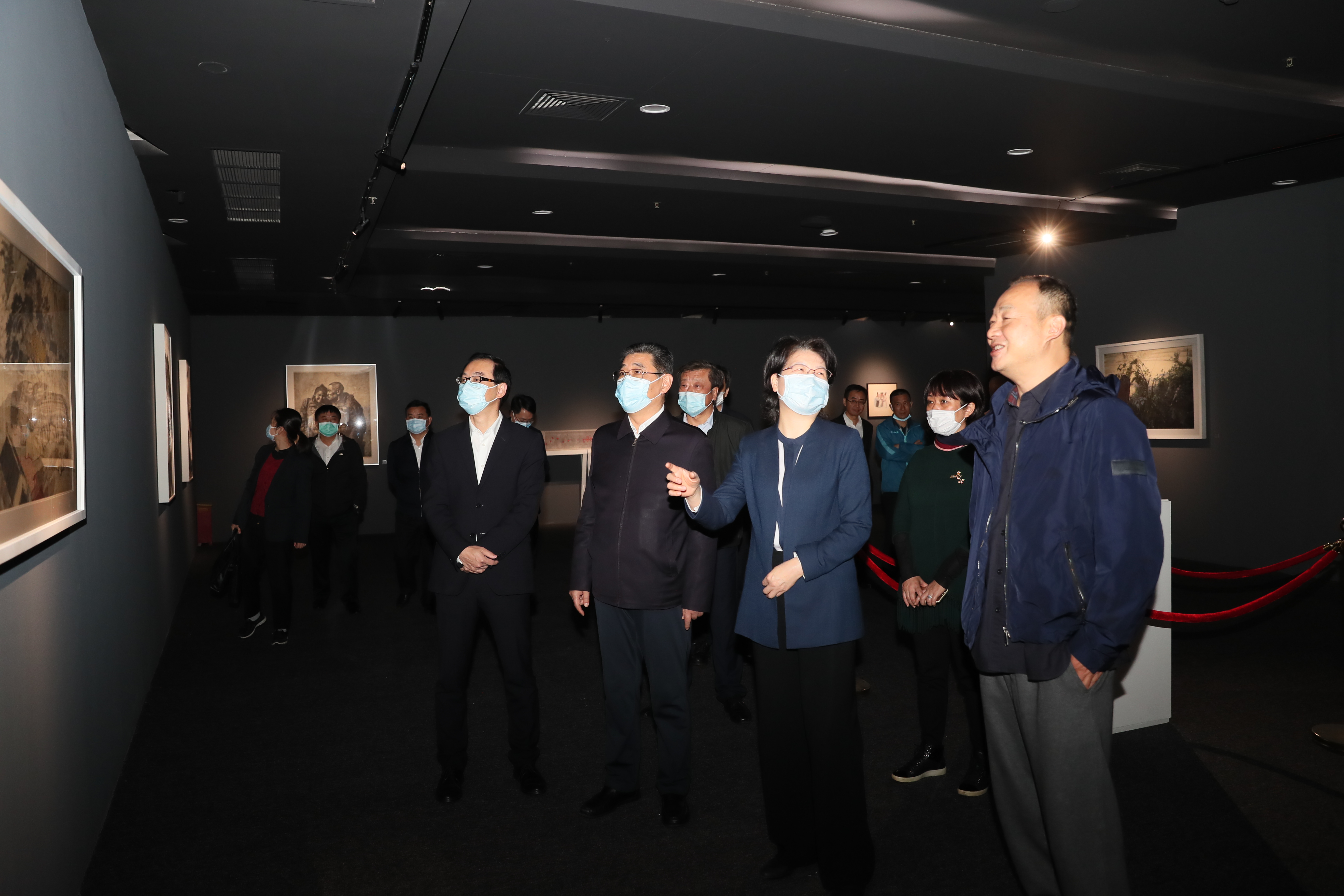 副省長肖菊華來公司調研(圖5) 副省長肖菊華來公司調研(圖5)