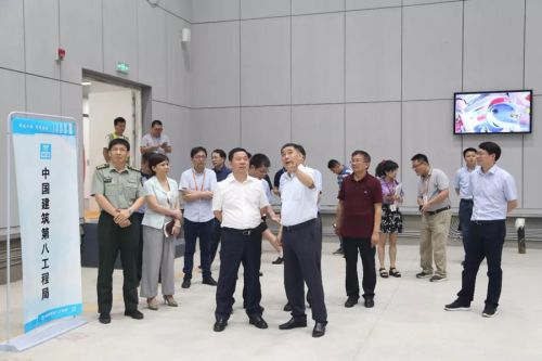 張世華現場調研加快軍運會主媒體中心后期建設(圖1)